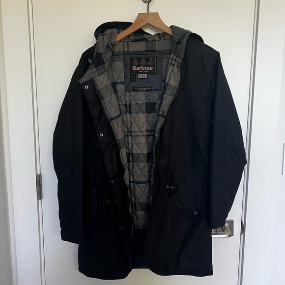 BARBOUR // coll quilted waxed barn jacket with hood - Picture 2 of 6